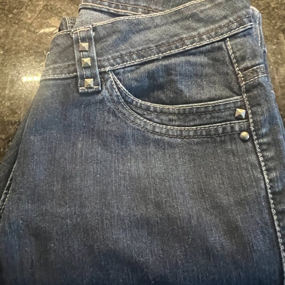 Jeans - Picture 3 of 3